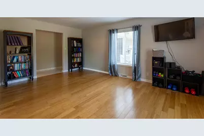 1122 S Benson Boulevard, Freeport, IL 61032 - Photo 20
