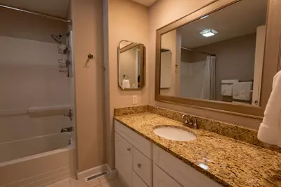 1122 S Benson Boulevard, Freeport, IL 61032 - Photo 24