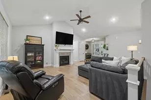 4906 Chestnut Grove Dr, Champaign, IL 61822 - Photo 8