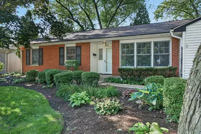 701 W Maude Avenue, Arlington Heights, IL 60004 - Photo 2