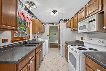 701 W Maude Avenue, Arlington Heights, IL 60004 - Photo 6