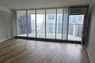 300 N State St, Chicago, IL 60654 - Photo 2