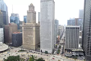 300 N State St, Chicago, IL 60654 - Photo 10