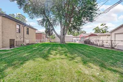 11530 S Campbell Avenue, Chicago, IL 60655 - Photo 6