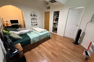 6225 N Francisco Ave, Chicago, IL 60659 - Photo 6