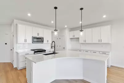 717 Maidengrass Way #54004, Bolingbrook, IL 60490 - Photo 6