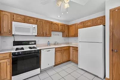 2789 Glasgow Court #Z2, Schaumburg, IL 60194 - Photo 10