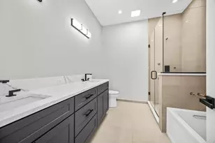 4543 S Ellis Ave, Chicago, IL 60653 - Photo 10