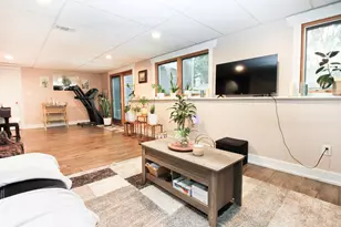 500 Redwood Ln, Schaumburg, IL 60193 - Photo 26