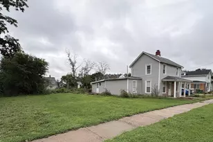 463 Howard St, Marseilles, IL 61341 - Photo 2