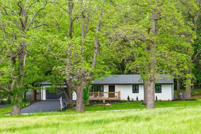 35W302 Pinelands Road, Saint Charles, IL 60174 - Photo 2
