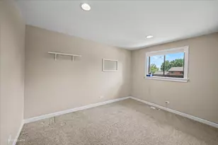 1S291 Michigan Ave, Villa Park, IL 60181 - Photo 22