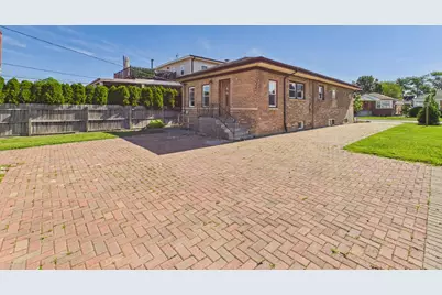 2716 N 75th Court, Elmwood Park, IL 60707 - Photo 4