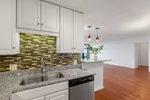 1920 N Clark St, Chicago, IL 60614 - Photo 6