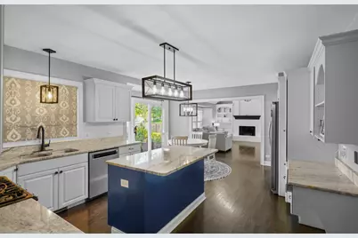 2404 Bainbridge Boulevard, West Chicago, IL 60185 - Photo 10