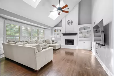 2404 Bainbridge Boulevard, West Chicago, IL 60185 - Photo 8