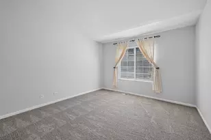 319 Windsor Ct, South Elgin, IL 60177 - Photo 14