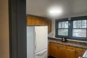 105 University St, Harvard, IL 60033 - Photo 8