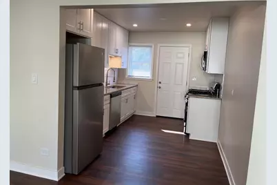 209 W Maple Avenue #B, Mundelein, IL 60060 - Photo 6