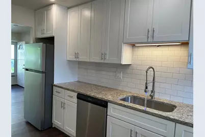 209 W Maple Avenue #B, Mundelein, IL 60060 - Photo 8