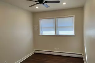 209 W Maple Ave, Mundelein, IL 60060 - Photo 16