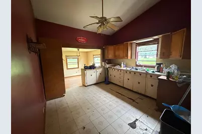 105 W Lincoln Avenue, Arlington, IL 61312 - Photo 6
