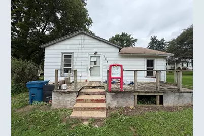 105 W Lincoln Avenue, Arlington, IL 61312 - Photo 2