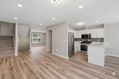 34308 N Goldenrod Road, Round Lake, IL 60073 - Photo 2