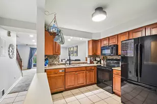 418 Lakeview Cir, Bolingbrook, IL 60440 - Photo 8