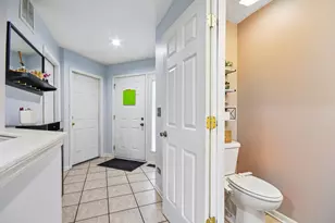 418 Lakeview Cir, Bolingbrook, IL 60440 - Photo 14