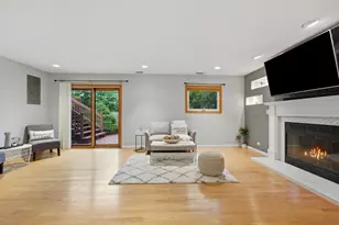 165 Abbeywood Cir, Streamwood, IL 60107 - Photo 12