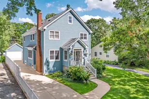 217 S Summit St, Wheaton, IL 60187 - Photo 2