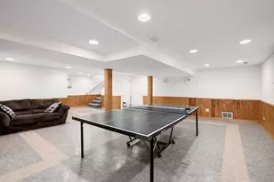 217 S Summit St, Wheaton, IL 60187 - Photo 32