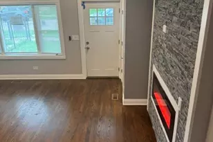 10042 S Princeton Ave, Chicago, IL 60628 - Photo 30