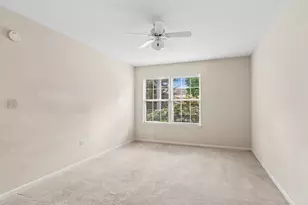 2911 Bartlett Ct, Naperville, IL 60564 - Photo 10