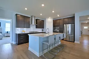 1174 Larswood Ln, Crystal Lake, IL 60012 - Photo 4