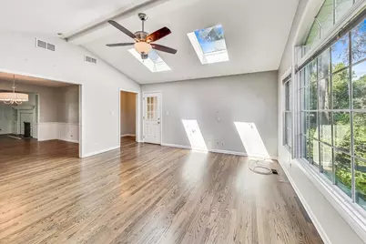 125 N Prospect Avenue, Clarendon Hills, IL 60514 - Photo 24