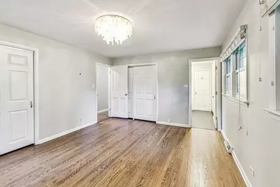 125 N Prospect Avenue, Clarendon Hills, IL 60514 - Photo 10