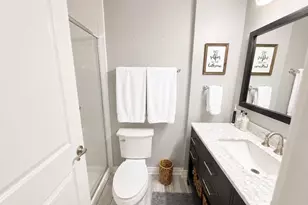 1716 Myrna Ct, Sleepy Hollow, IL 60118 - Photo 12