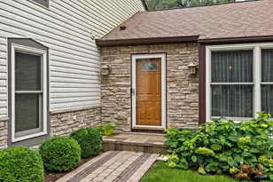 400 Old Hunt Rd, Fox River Grove, IL 60021 - Photo 2