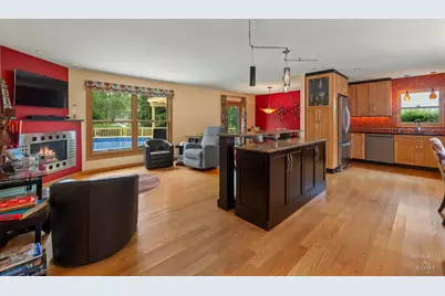 [Address not provided], Fox River Grove, IL 60021 - Photo 4