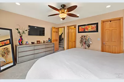 [Address not provided], Fox River Grove, IL 60021 - Photo 16