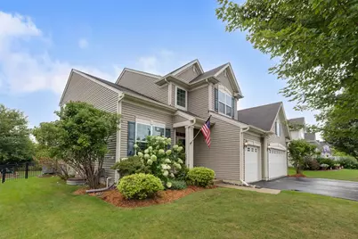 667 Seneca Street, Volo, IL 60073 - Photo 1
