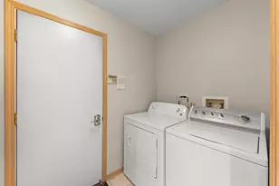 207 Ashley Way, Bloomingdale, IL 60108 - Photo 10