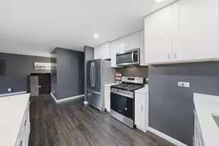 1204 Lincoln Ct, Streamwood, IL 60107 - Photo 18