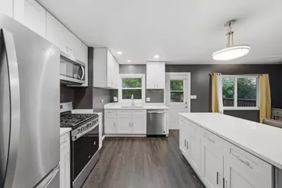 1204 Lincoln Court, Streamwood, IL 60107 - Photo 16