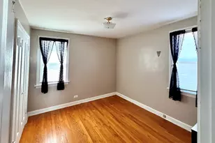 10806 S Whipple St, Chicago, IL 60655 - Photo 10
