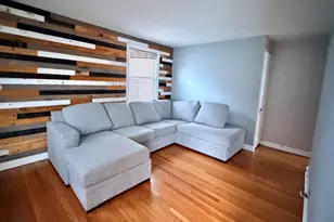 10806 S Whipple St, Chicago, IL 60655 - Photo 4