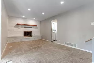 45 Monterey Dr, Vernon Hills, IL 60061 - Photo 24