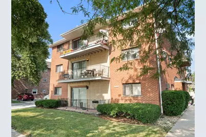 9645 Ridgeland Avenue #201, Oak Lawn, IL 60453 - Photo 1